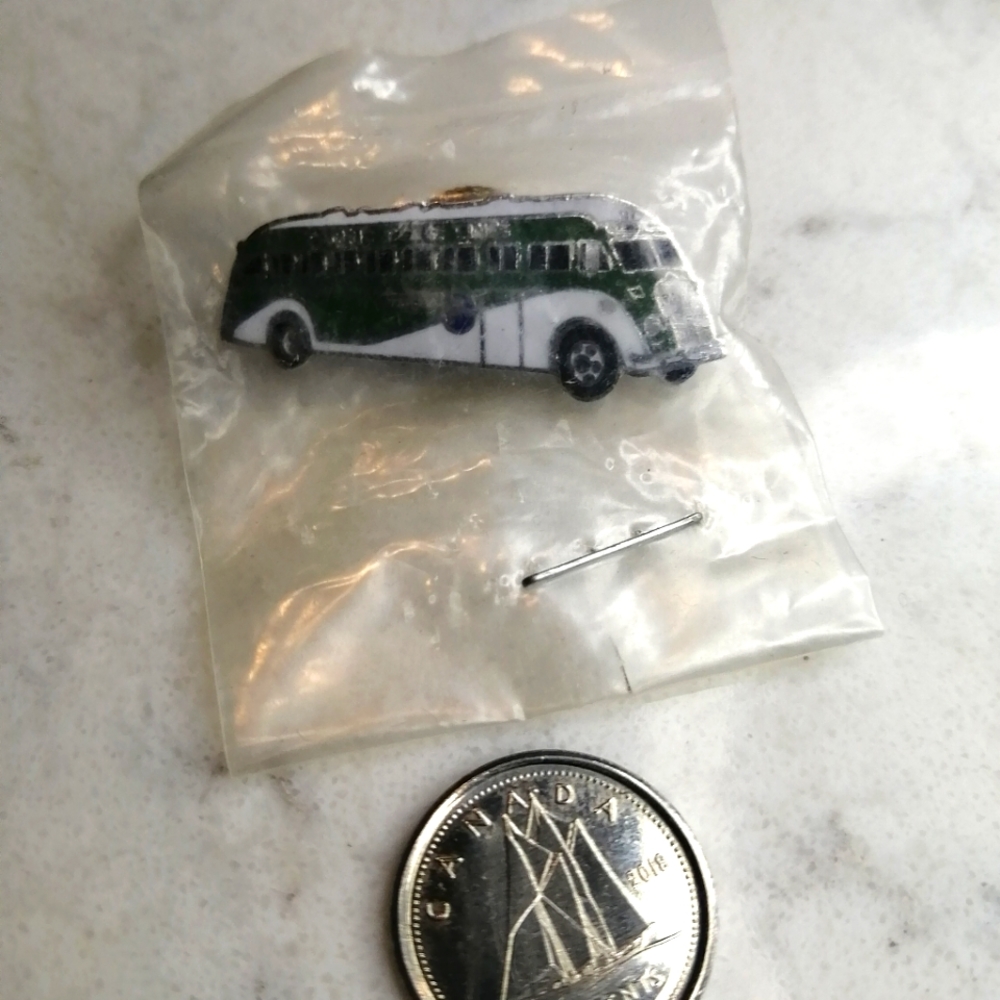 Bus pin